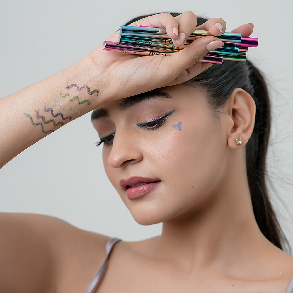 Merida Holographic Party Eyeliner – Smudge Proof & Long Lasting