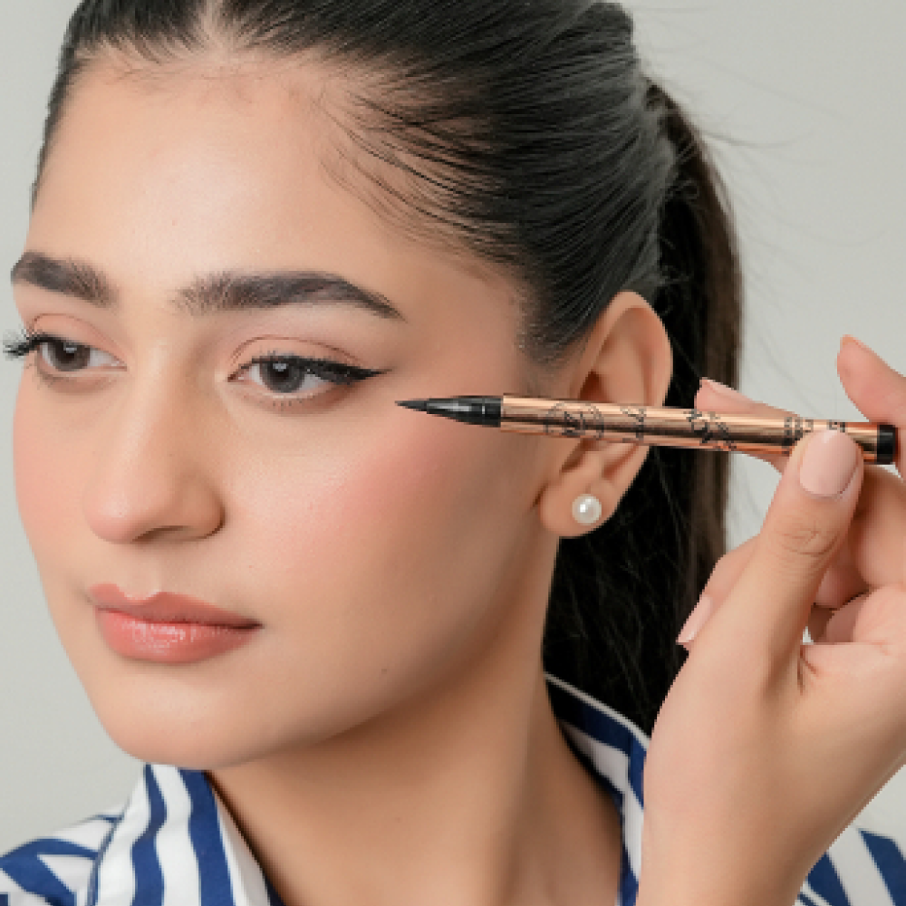 Merida Jet Black Eyeliner Pen – Waterproof