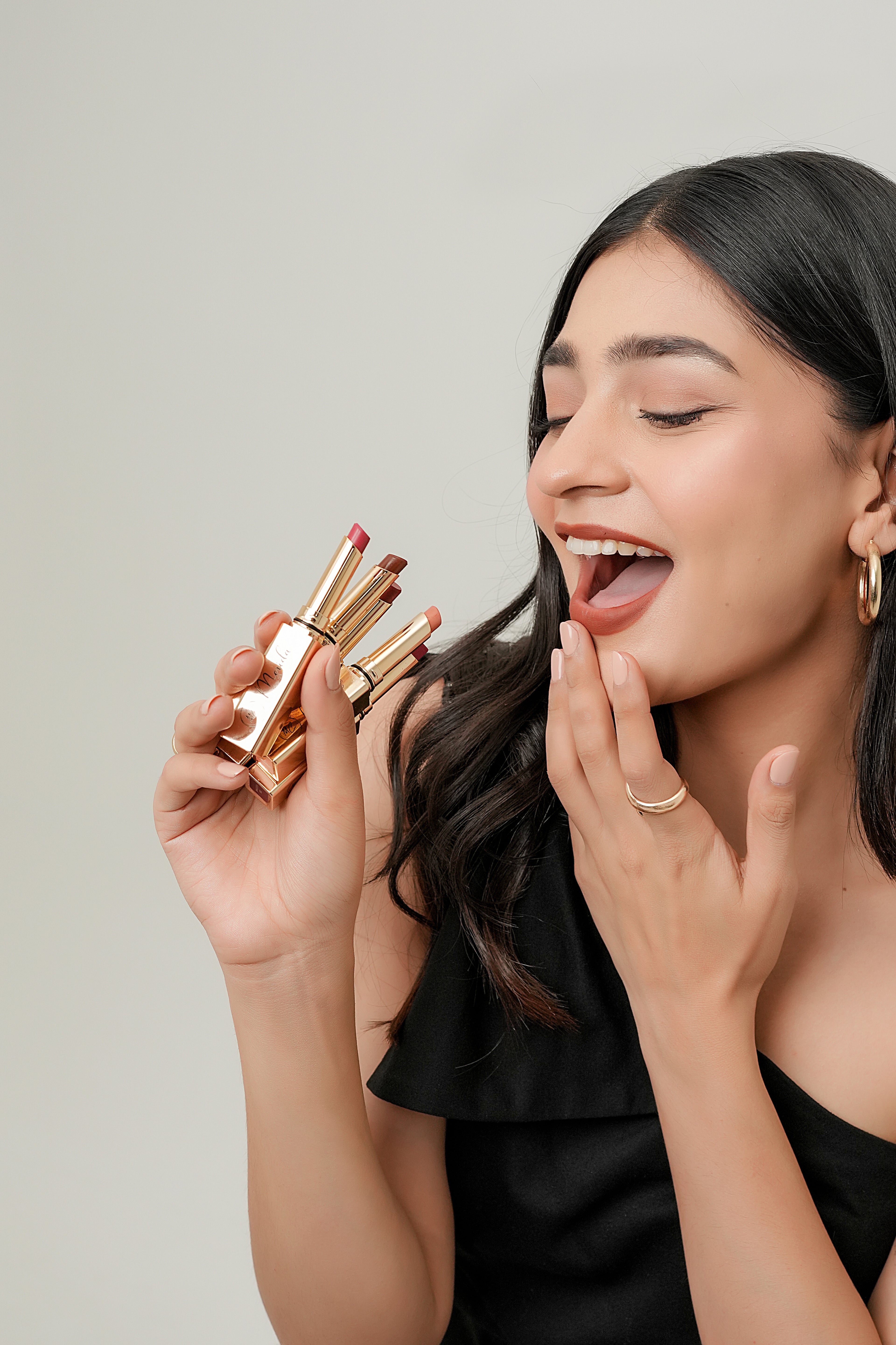Merida Non-Transfer Lipstick – Smudge Proof & Long Lasting
